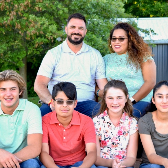 Meet your Posher, Elizabeth - Picture 2 of 11